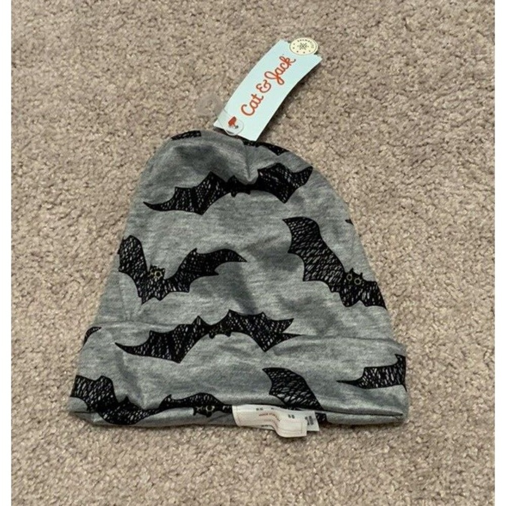 Cat & Jack Gray Bat Print Slouchy Beanie Hat Size 2T-5T